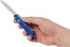 Victorinox Pioneer Alox Blue 0.8201.22R4.KTE1 Knivesandtools Edition, Couteau Suisse -Célèbre Couteaux Magasin VT0 8201 22R4 KTE1 06 victorinox